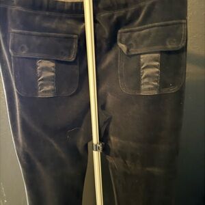Victoria Secret Women’s Black Velour Cargo Pants Sz Medium